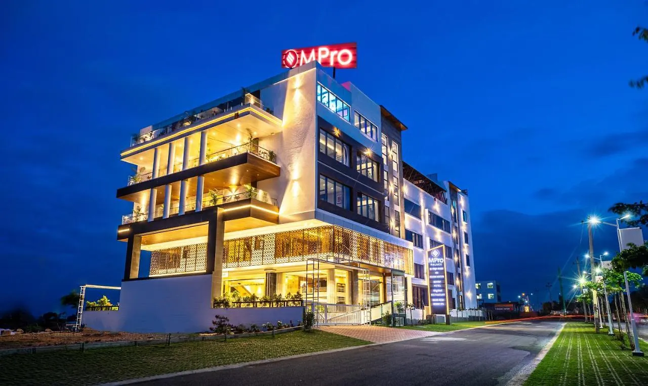 Hotel M Pro Palace Mysore - 12 Minutes To Mysore Palace