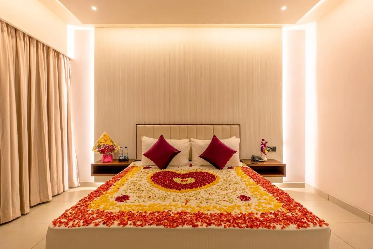 ***  Hotel M Pro Palace Mysore - 12 Minutes To Mysore Palace Индия