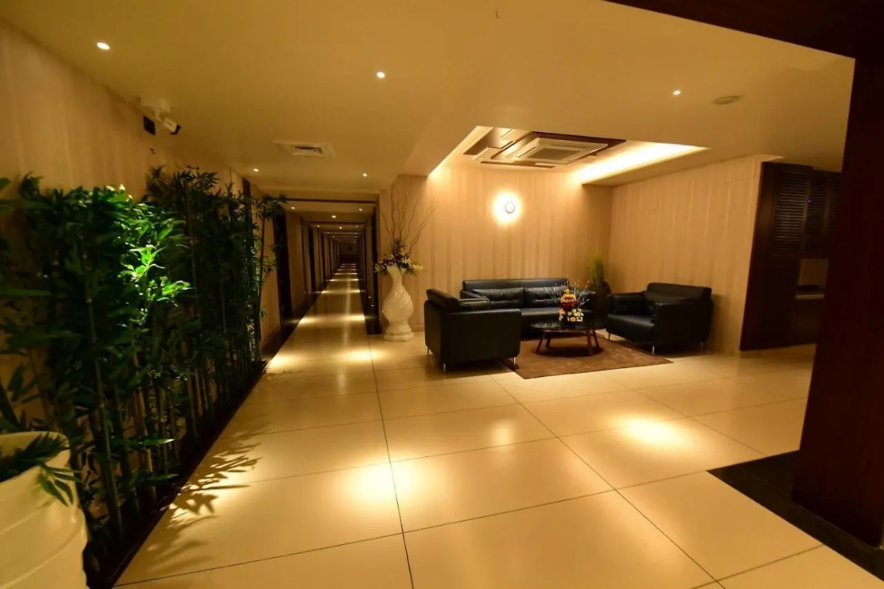 Hotel M Pro Palace Mysore - 12 Minutes To Mysore Palace Индия